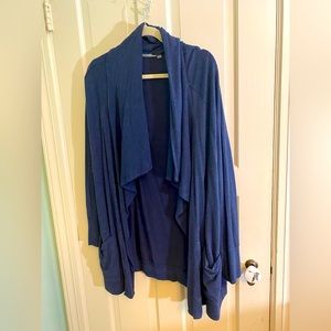 Athleta cardigan navy blue 2x with pockets